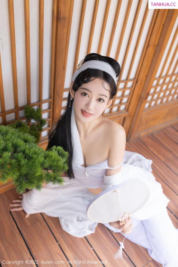 陆萱萱  [XiuRen]高清写真图 2022.04.25 No.4921 唐安琪&陆萱萱第11张图片